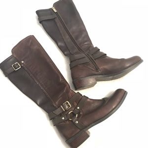 PRE LOVED ❤️ knee high BCBGeneration boots